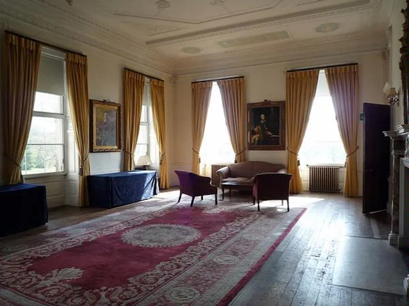 Drawing room at Croydon palace and venue, G276 (photo 12)