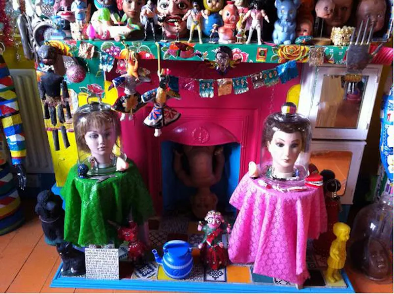 Quirky Dulwich home museum, Q51 (photo 10)