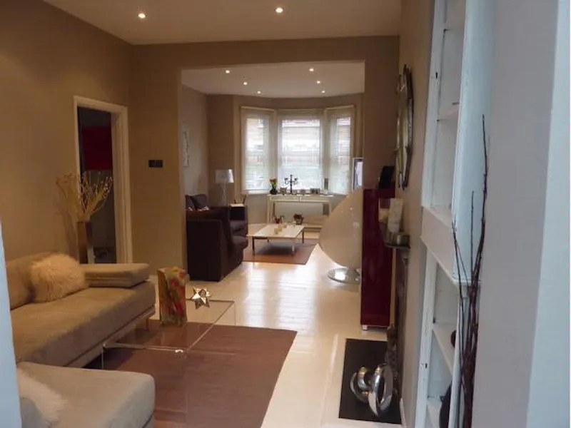 Brentford family house, B1210 (photo 11)