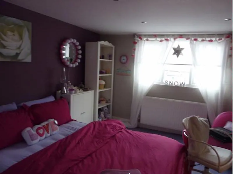 Brentford family house, B1210 (photo 23)