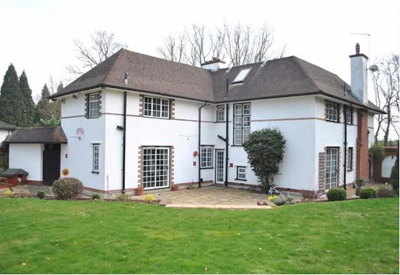 Film location D2068 in Surrey (photo 3)