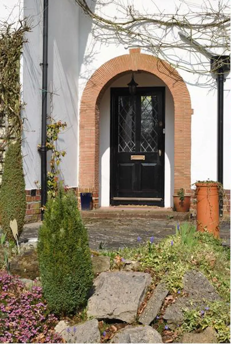 Film location D2068 in Surrey (photo 5)