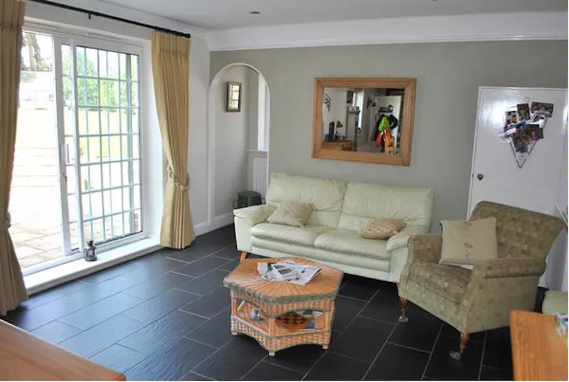 Film location D2068 in Surrey (photo 13)