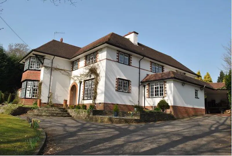 Film location D2068 in Surrey (photo 27)