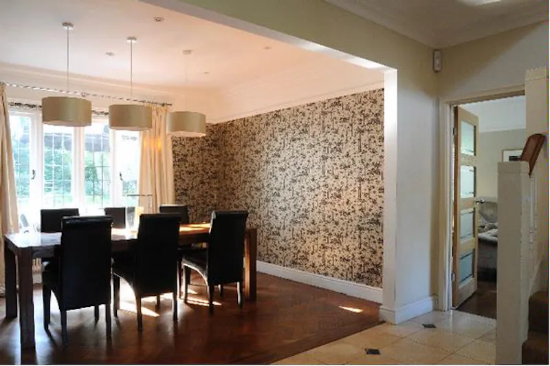 Dining room at Old parsonage in Shackleford, D2069 (photo 5)