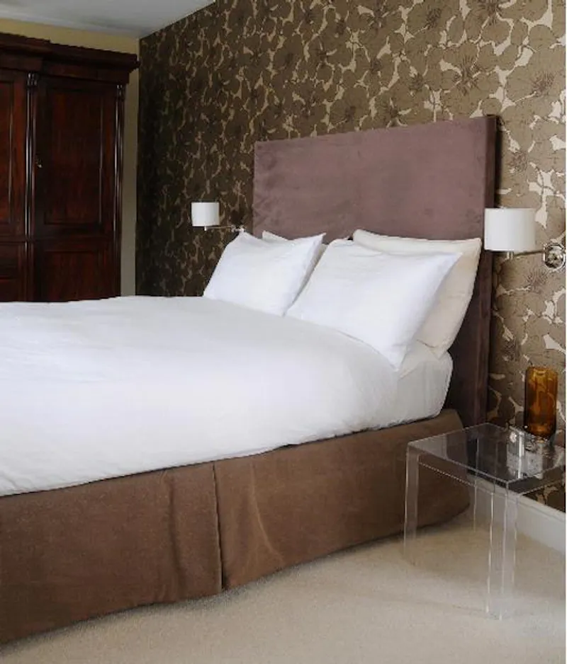 Bedroom at Old parsonage in Shackleford, D2069 (photo 8)