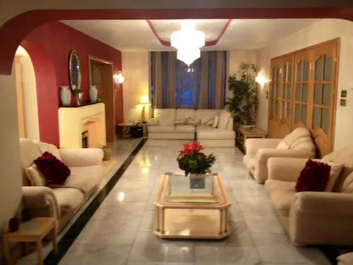 Film location, D2071