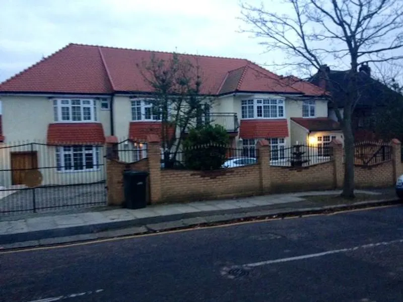 Film location D2071 in London (photo 11)
