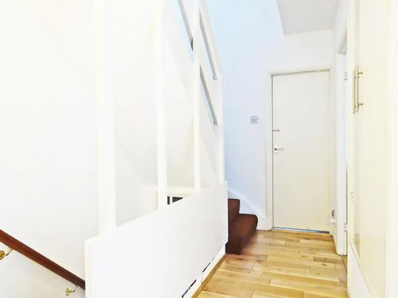 Corridor at Forest Hill modern Townhouse, B1559 (photo 14)