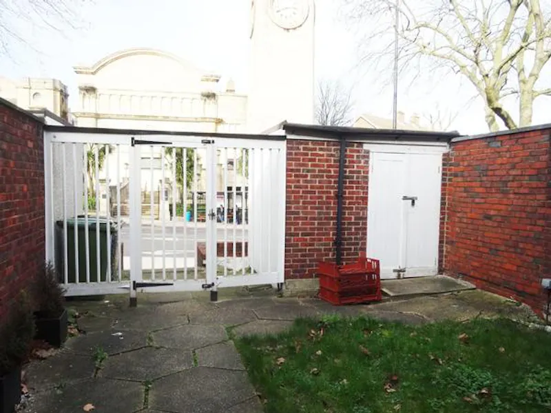 Gate at Forest Hill modern Townhouse, B1559 (photo 30)