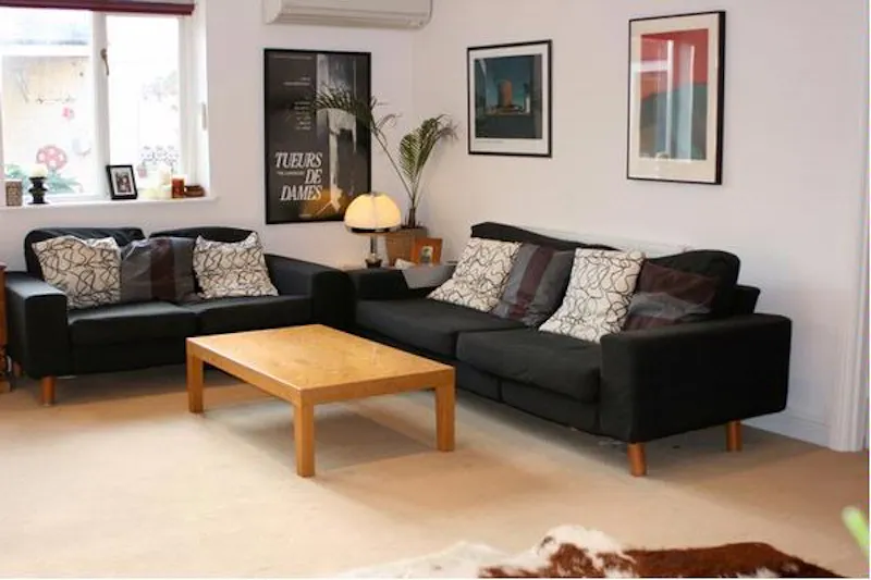 Living Room at Film location D2072 in London (photo 5)