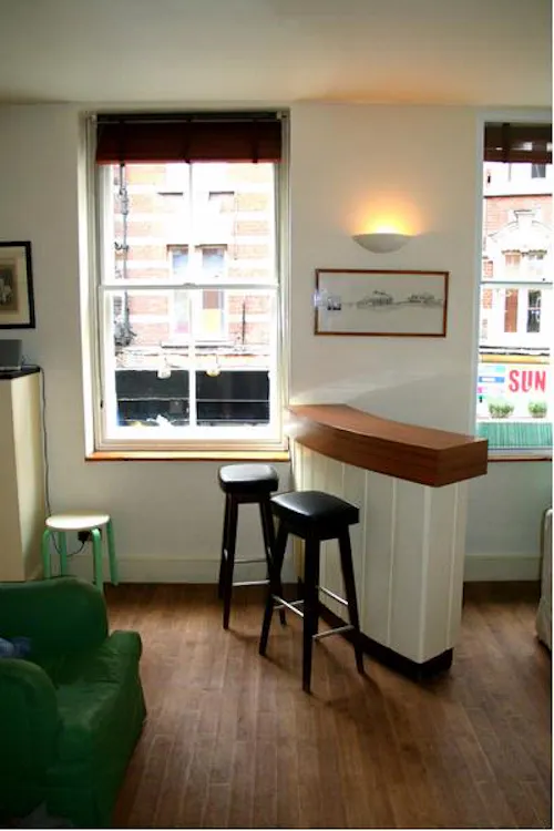 One bedroom Soho apartment, F990