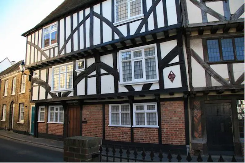 Medieval merchants house in Sandwich, M277 (photo 1)