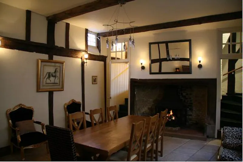 Medieval merchants house in Sandwich, M277 (photo 6)