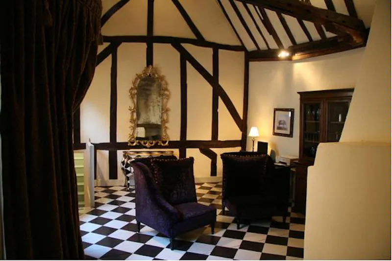 Medieval merchants house in Sandwich, M277 (photo 22)