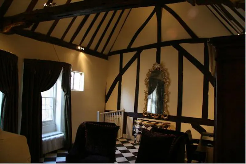 Medieval merchants house in Sandwich, M277 (photo 25)