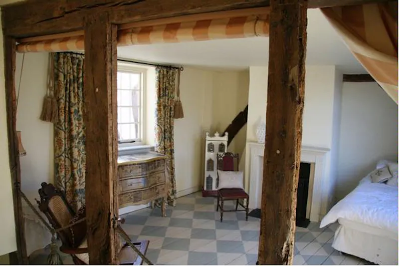 Medieval merchants house in Sandwich, M277 (photo 32)