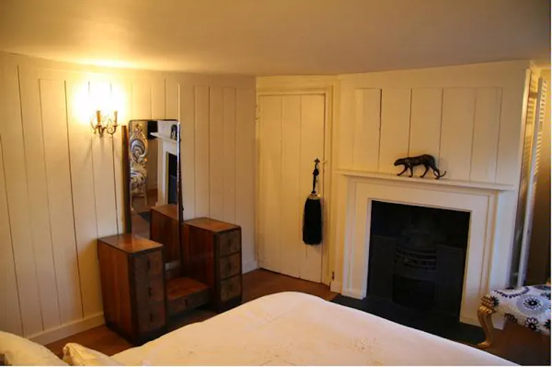 Medieval merchants house in Sandwich, M277 (photo 40)