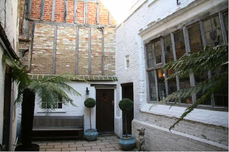 Medieval merchants house in Sandwich, M277 (photo 44)