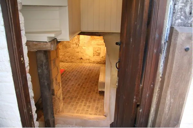 Medieval merchants house in Sandwich, M277 (photo 46)