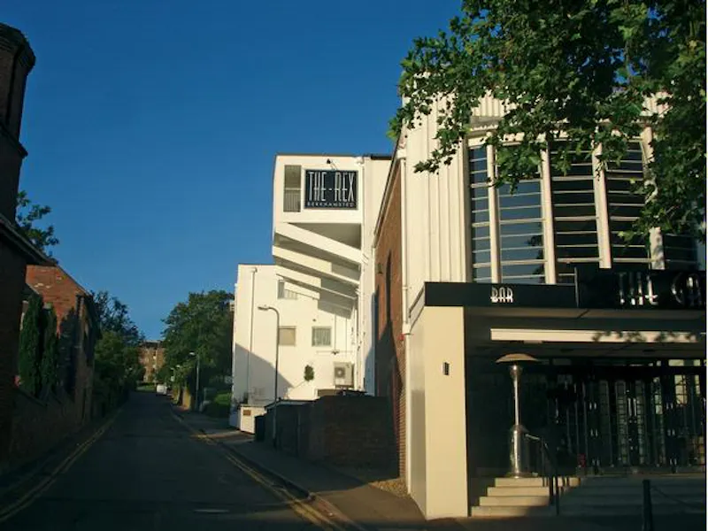 Art Deco cinema in Berkhamsted, P500 (photo 2)