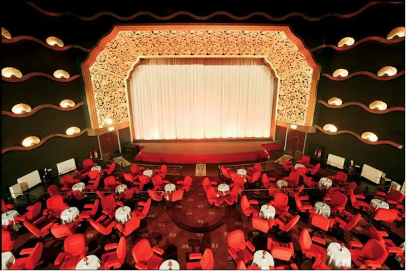 Stage at Art Deco cinema in Berkhamsted, P500 (photo 3)