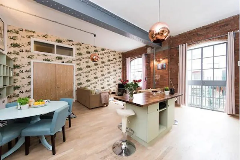 Fawe Street loft apartment, F994 (photo 9)