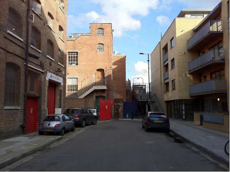 Fawe Street loft apartment, F994 (photo 26)