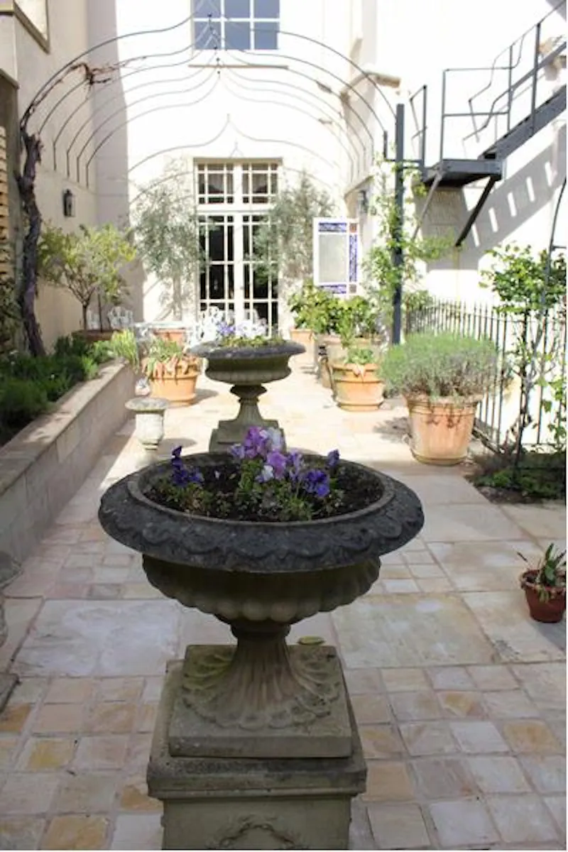 Classic townhouse in Bristol, A1267 (photo 27)