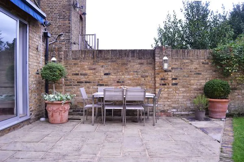 Terrace/Patio at Stylish Wandsworth house, B1560 (photo 31)