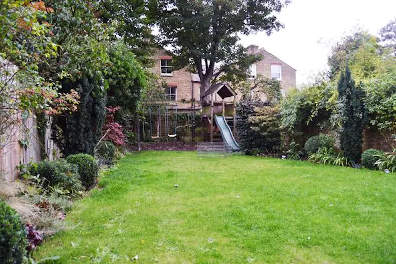 Garden at Stylish Wandsworth house, B1560 (photo 32)
