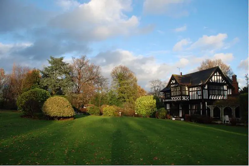 Garden at Kentish Mock Tudor sanctuary, M278 (photo 10)