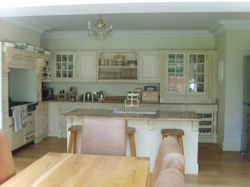 Taplow period family home, E356