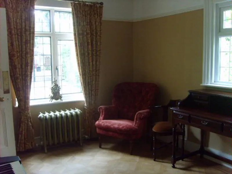 Taplow period family home, E356 (photo 8)