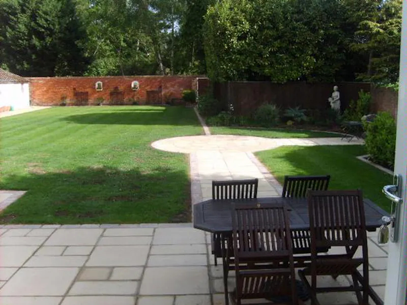 Terrace/Patio at Taplow period family home, E356 (photo 22)