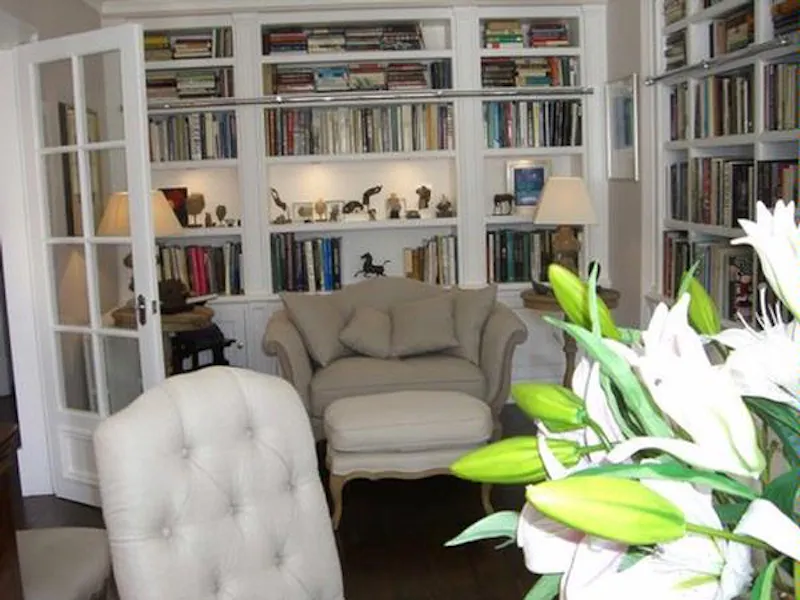 Living Room at Pretty white Altrincham house, A1271 (photo 8)