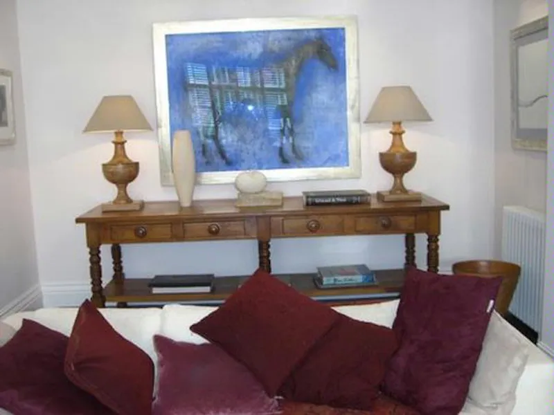 Pretty white Altrincham house, A1271 (photo 11)