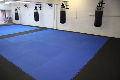 Gym & fitness studio in Barnet, Q55