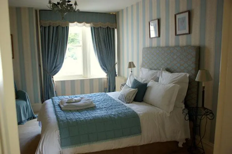 Bedroom at Traditional Georgian house , A1273 (photo 15)