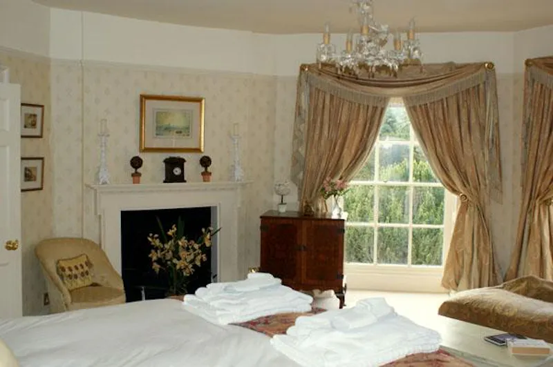 Bedroom at Traditional Georgian house , A1273 (photo 17)
