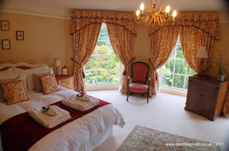 Bedroom at Traditional Georgian house , A1273 (photo 19)