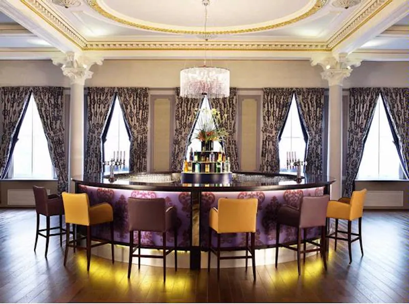 Bar at Grand Holborn function rooms, R764 (photo 3)