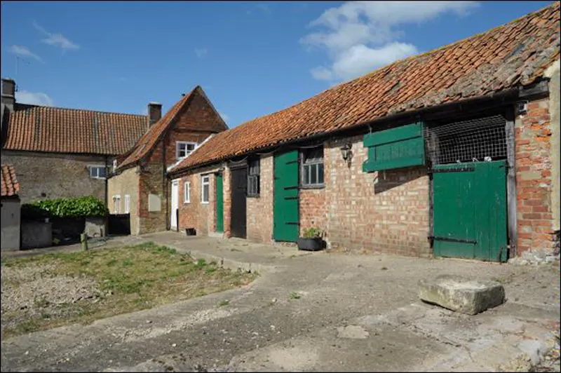 Stable / Outbuildings at Film location L629 in Lincolnshire (photo 32)