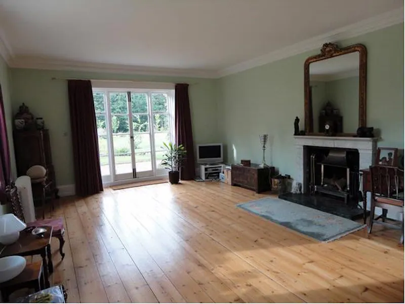 Film location H120 in Suffolk (photo 11)