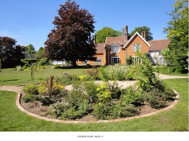 Garden at Film location H120 in Suffolk (photo 32)