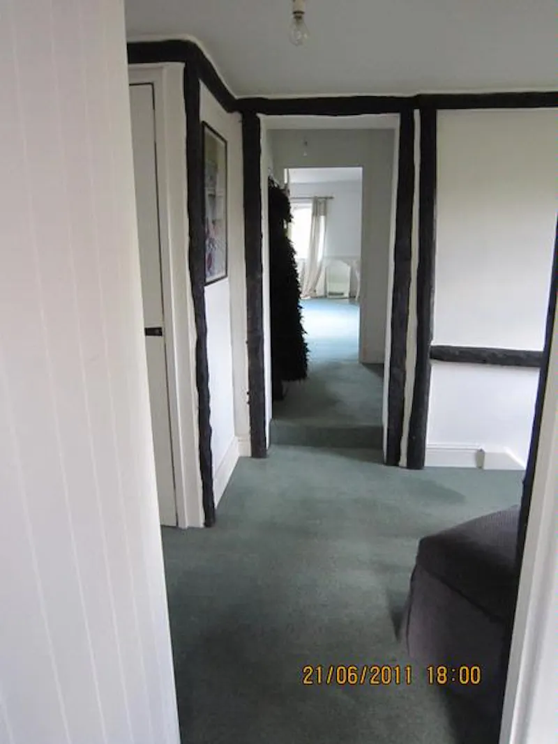 Corridor at Film location C818 in Essex (photo 13)