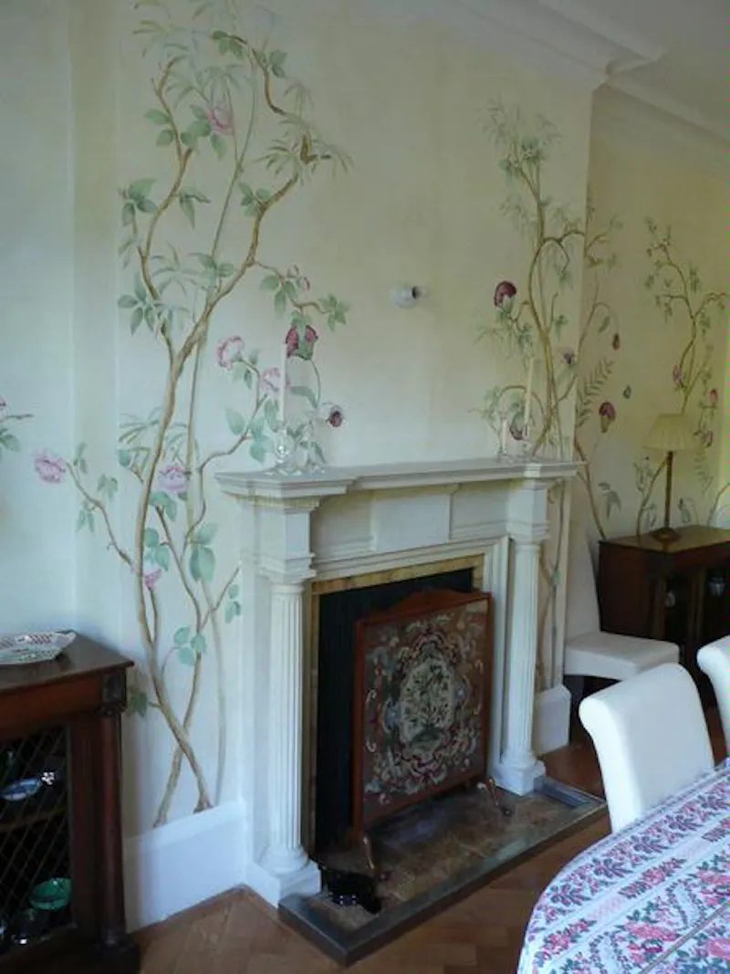Fireplace at Great Missenden Regency house, A1275 (photo 8)