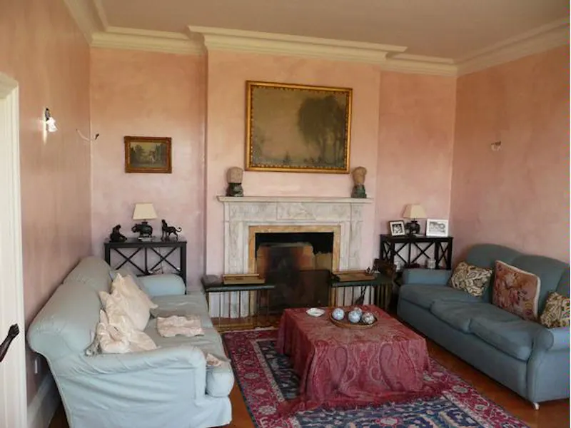 Living Room at Great Missenden Regency house, A1275 (photo 9)