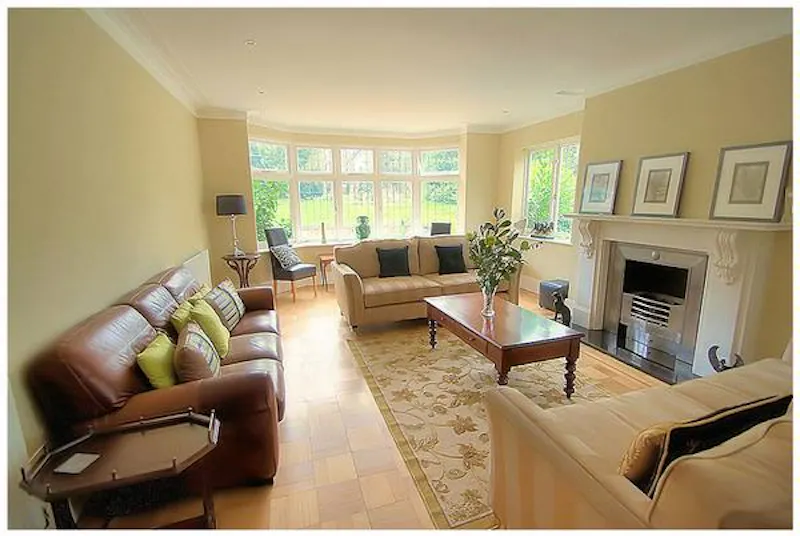 Living Room at Purley Modern country house, D2081 (photo 8)