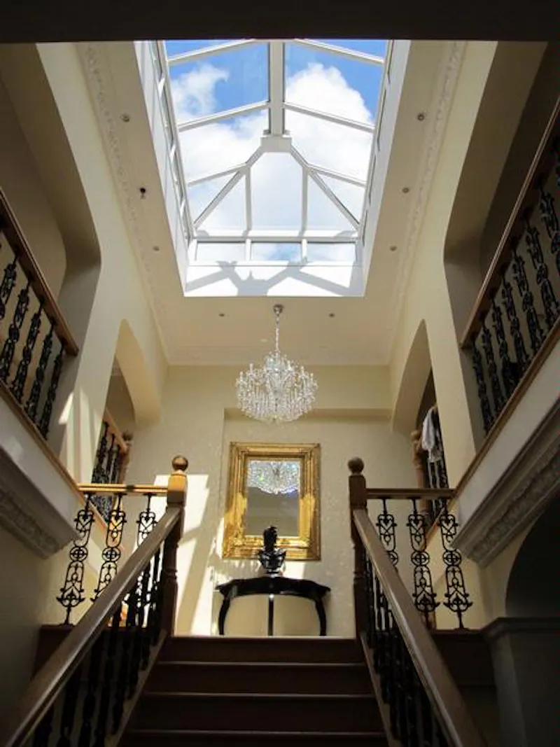 Glass at Purley Modern country house, D2081 (photo 13)